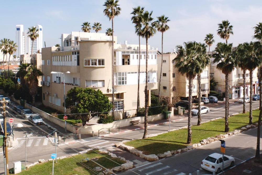 Blue Sky Hotell Haifa Exteriör bild